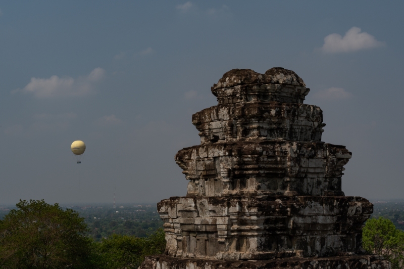 Phnom Bakheng Temple, Siem Reap, Cambodia photographed by Adventure Photographer, Dailyn Matthews