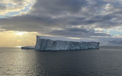 Sailing to Antarctica